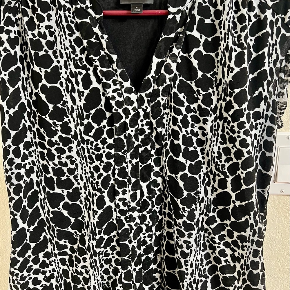 Worthington Elegant Black Apparel